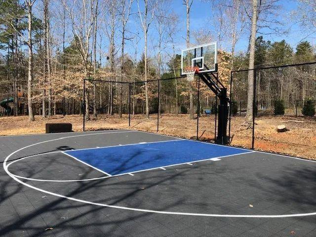 Elite Turfs VersaCourt backyard basketball court